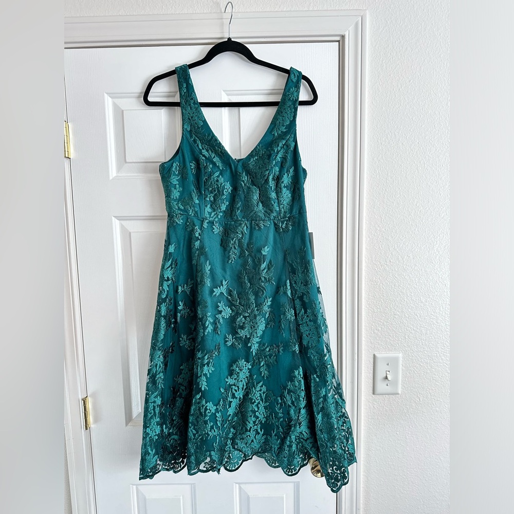 Lulus lace dress
